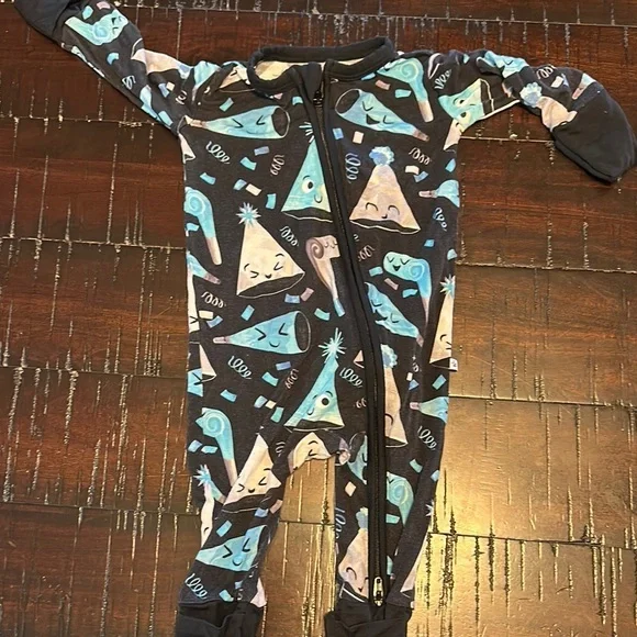 Birdies Blue and Black Geometric Footie One Piece - Picture 1 of 3